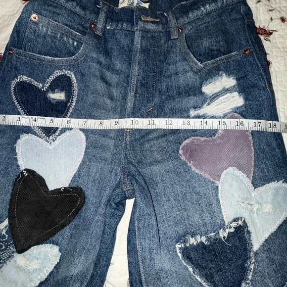 Free People We The Free Piece Of My Heart Jeans Heart Patch Wide Leg HighRise - Picture 7 of 14